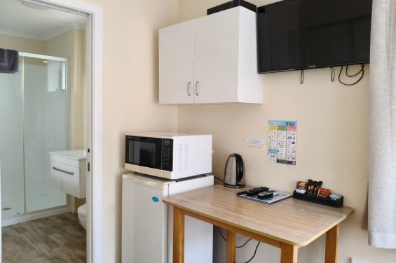 Ensuite Unit - kitchenette