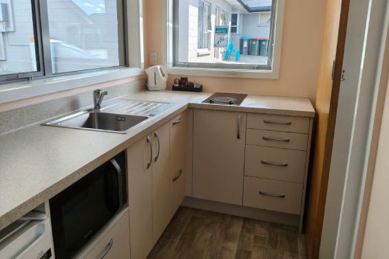 2-Bedroom Family Unit - kitchenette